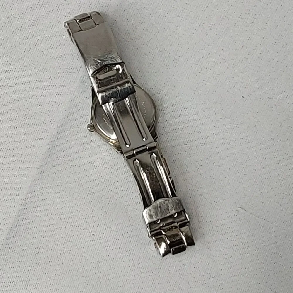 Disney SII Mickey Mouse Women's Silver Tone Vintage Watch MU0928